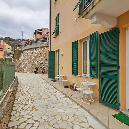 Appartamento Ulivo Finale Ligure Exterior photo